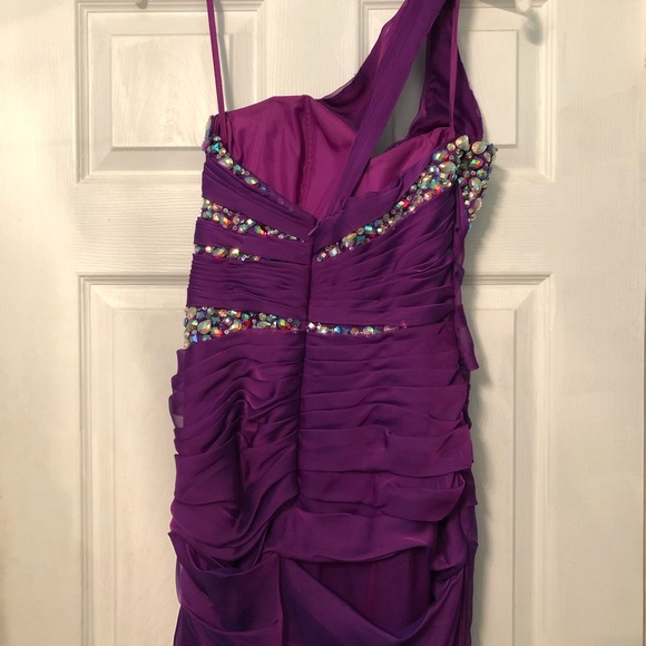 Flirt Prom Sequin Gown w/ Single Sleeve - Picture 4 of 5